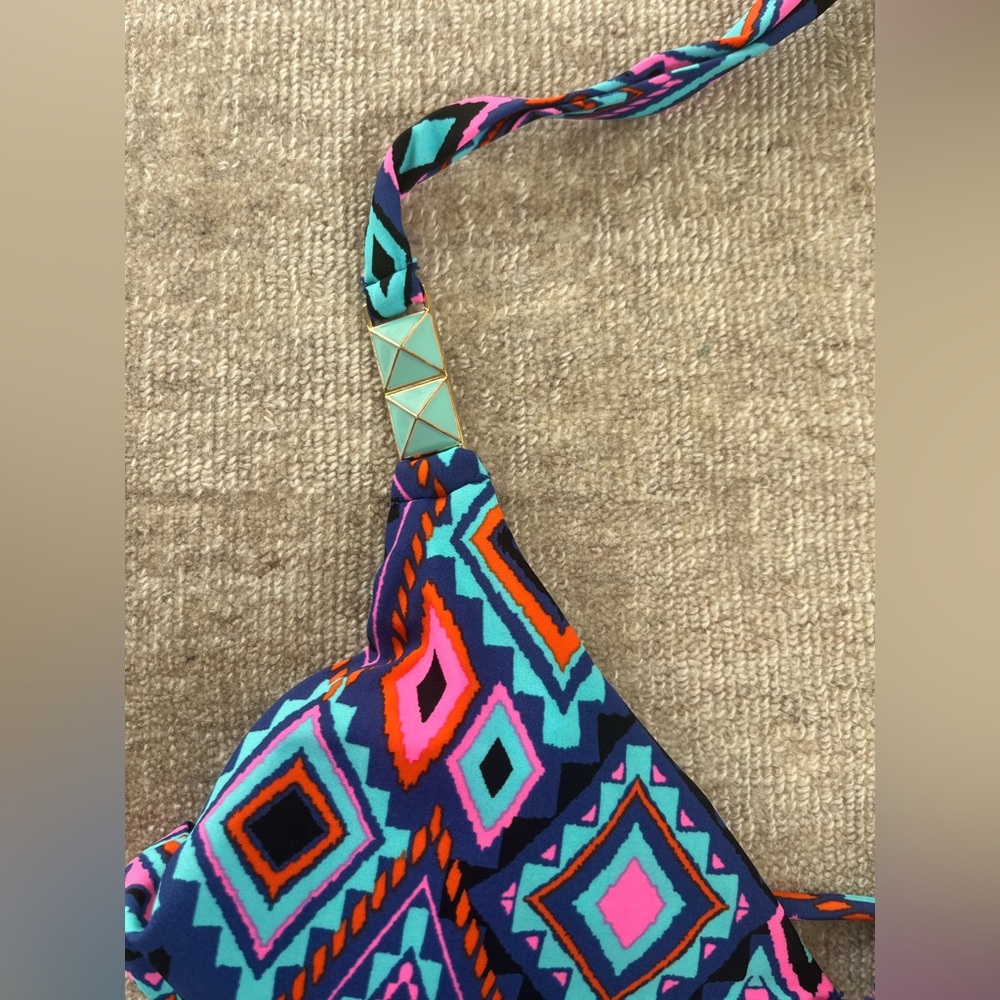 Triangle Geometric Shape Bikini Set - image 5